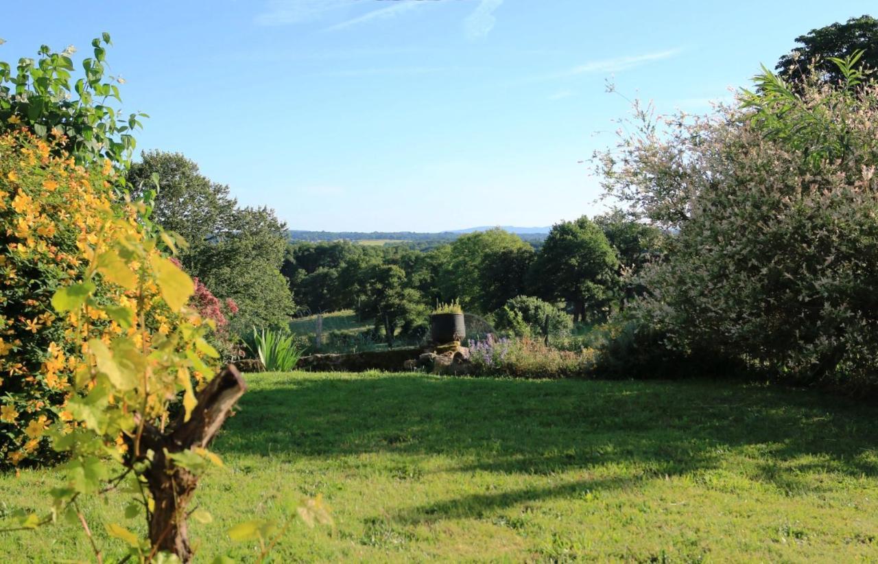 Les Forges De Planechaud Bed & Breakfast Saint-Priest-le-Betoux Bagian luar foto